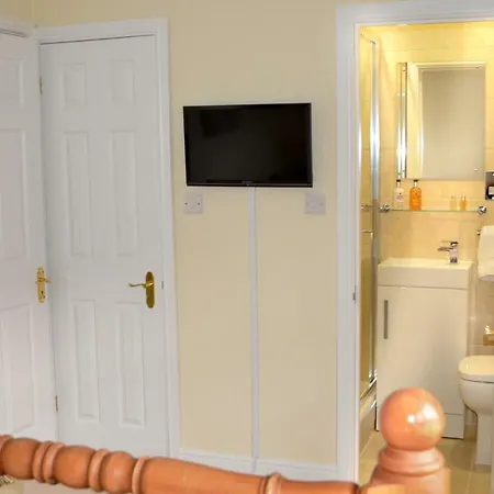 Raikes Barn 게스트하우스 3*